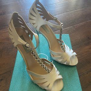 NEW IN BOX Betsey Johnson SB-SONG T-Strap Ivory Heels with Rhinestone Detail